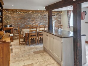 Dining - 4 bedroom accommodation in Brigham (Brigham)