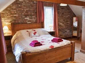 4 chambres, accès au Wi-Fi (inclus), literie fournie