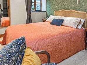 1 bedroom, free WiFi, bed sheets - 1 bedroom accommodation in Near Dolgellau (Near Dolgellau)