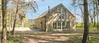 2 bedroom accommodation in Ponteland, Newcastle-upon-Tyne