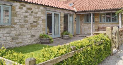 3 bedroom accommodation in Spaunton, near Lastingham