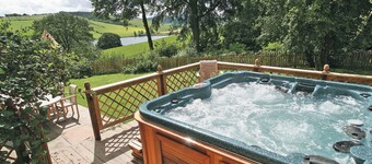 Lochside Garden House - S4484