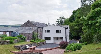 4 bedroom accommodation in Watermillock, Ullswater