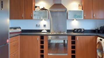 Dishwasher, highchair