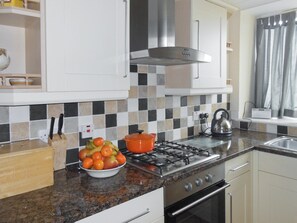 Dishwasher, cookware/dishes/utensils