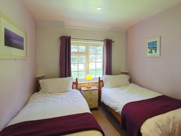 3 bedrooms, free WiFi, bed sheets