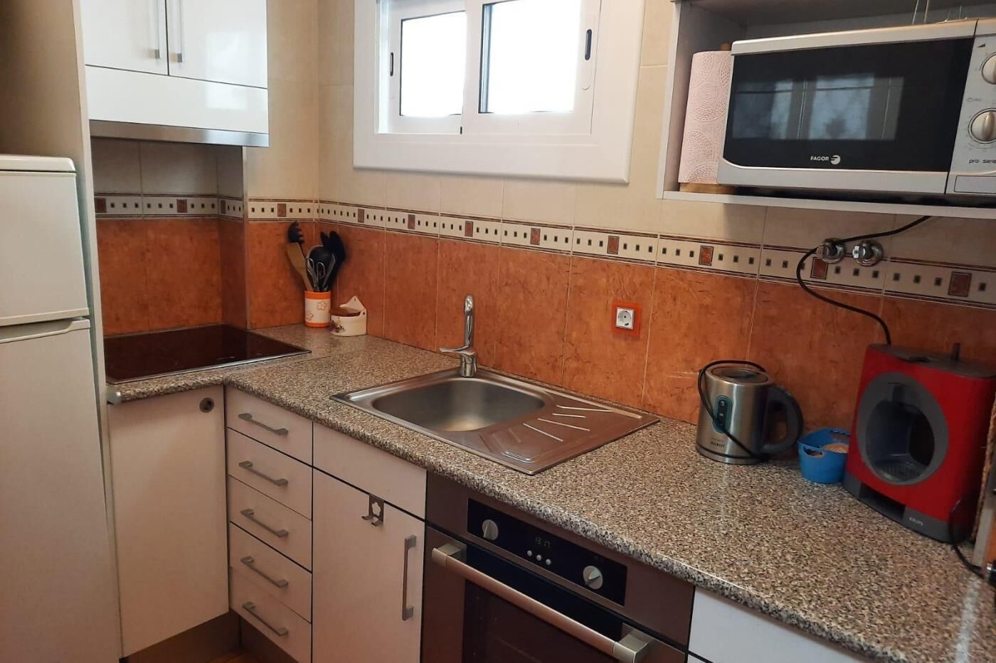 Fridge, microwave, oven, coffee/tea maker