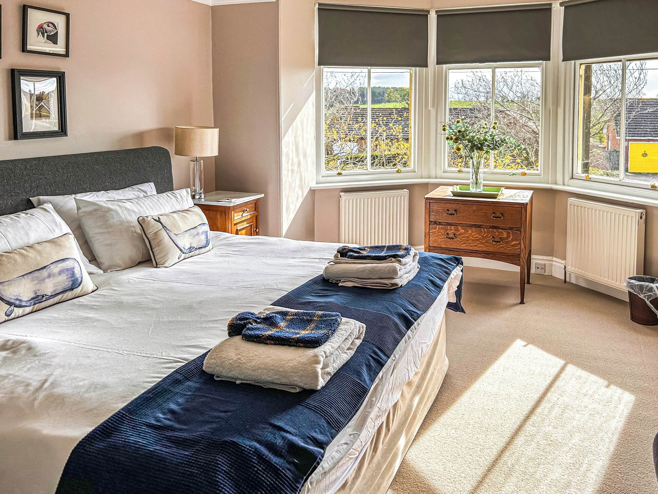 4 dormitorios, wifi gratis, ropa de cama