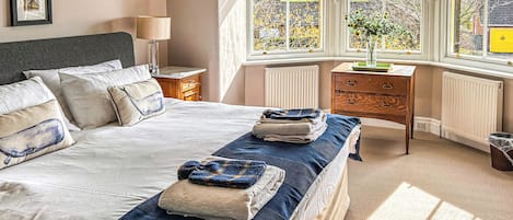 4 間睡房、免費 Wi-Fi、床單