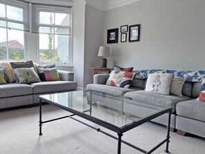 TV - 4 bedroom accommodation in Christon Bank, near Embleton (Christon Bank, near Embleton)