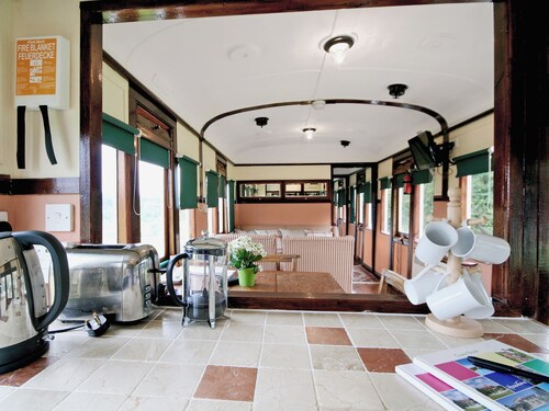 Railway Carriage Two - E5601