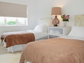 4 chambres, accès au Wi-Fi (inclus), literie fournie