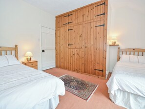 2 quartos, Wi-Fi de cortesia, roupa de cama