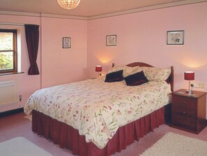 3 bedrooms, free WiFi, bed sheets - Stildon Manor Cottage (Menith Wood)