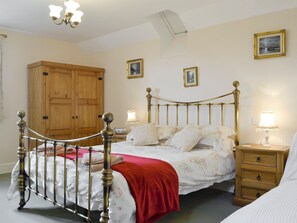 3 bedrooms, free WiFi, bed sheets
