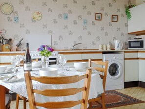 Freezer - 3 bedroom accommodation in Carragrich, near Tarbert, Isle of Harris (Carragrich, near Tarbert, Isle of Harris)