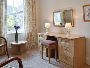 Interior - 2 bedroom accommodation in Betws-y-Coed (Betws-y-Coed)