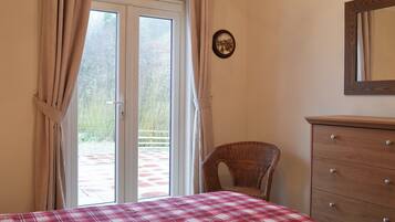 4 bedrooms, free WiFi, bed sheets