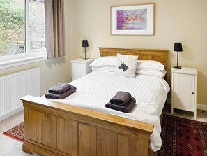 3 quartos, Wi-Fi de cortesia, roupa de cama