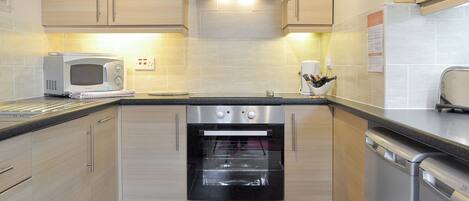 Diskmaskin och barnstol