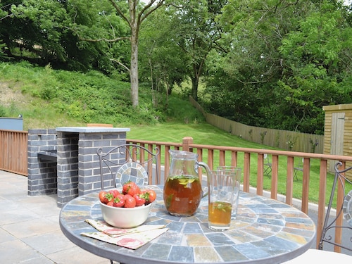 2 bedroom accommodation in Dihewyd, near Aberaeron