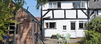 Swiss Cottage - E5375