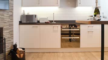 Oven, dishwasher, freezer