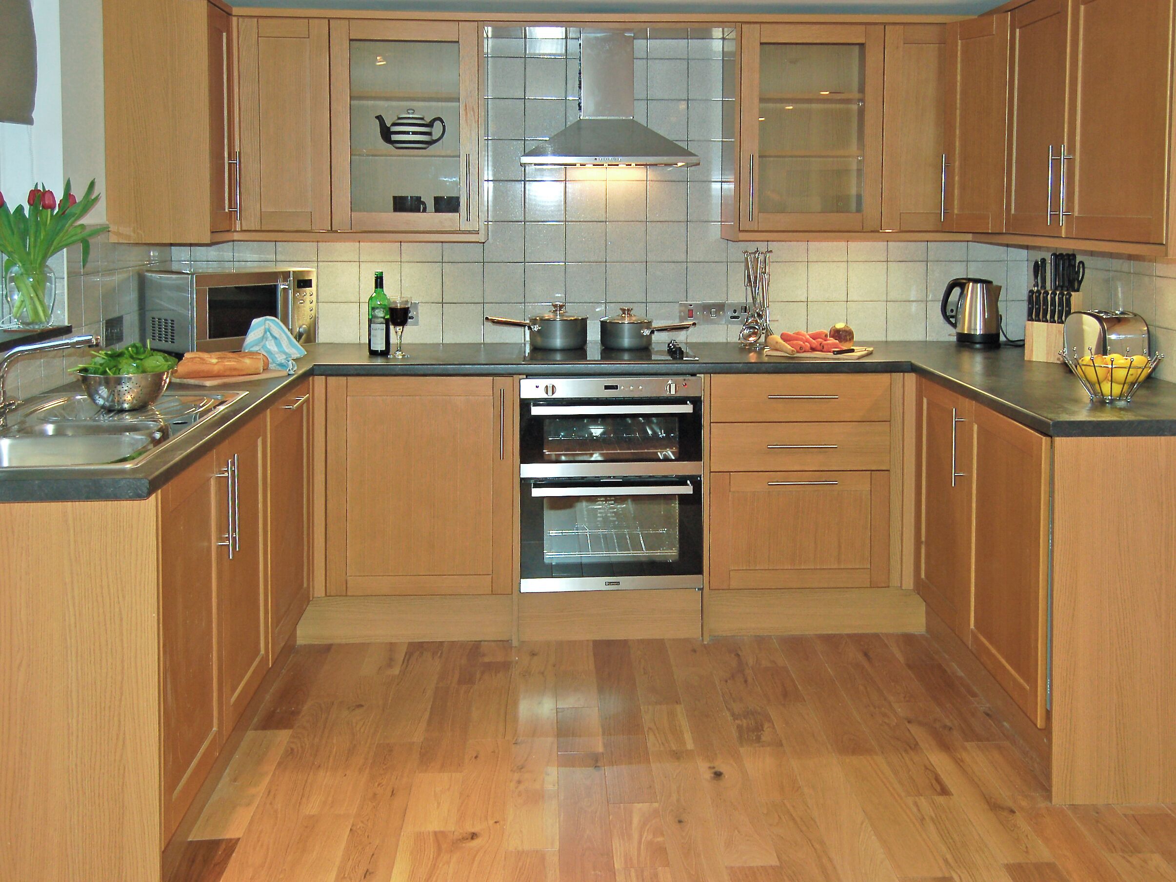 Dishwasher, highchair, cookware/dishes/utensils, freezer