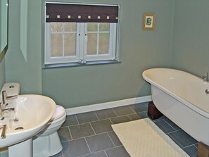 Towels - Home Park Farm Cottages A (Helstone, Camelford)