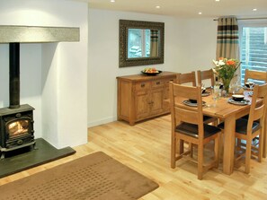 Dining - Home Park Farm Cottages A (Helstone, Camelford)