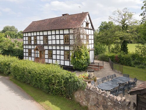 5 bedroom accommodation in Mathon, near Malvern