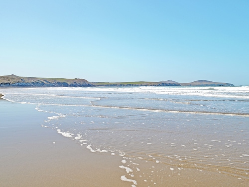 1 bedroom accommodation in Neuaddlwyd, near Aberaeron