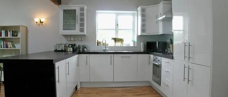 Lavavajillas, silla alta para bebés