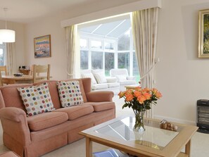 Living area - 3 bedroom accommodation in Trearddur Bay, near Holyhead (Trearddur Bay, near Holyhead)