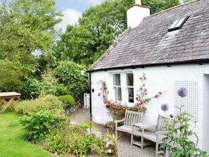 Terrace/patio - 2 bedroom accommodation in Kirkandrews, near Kirkcudbright (Kirkandrews, near Kirkcudbright)