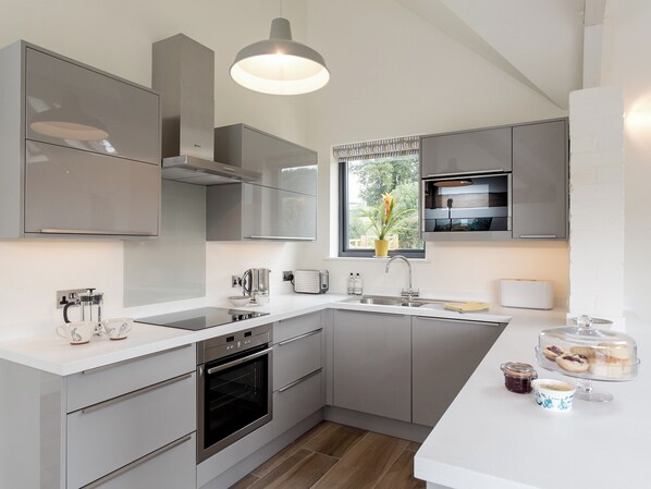 Geschirrspüler, Hochstuhl