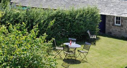 2 bedroom accommodation in Charlestown, St Austell