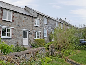 Exterior - 2 bedroom accommodation in Charlestown, St Austell (Charlestown, St Austell)
