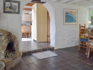 Interior - 4 bedroom accommodation in Wolfscastle, near Haverfordwest (Wolfscastle, near Haverfordwest)