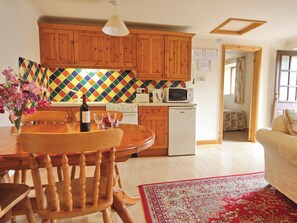 High chair, cookware/dishes/utensils