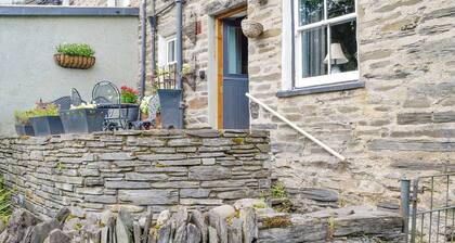2 bedroom accommodation in Dolwyddelan, near Betws-y-Coed