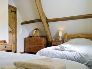 3 habitaciones, cuna de viaje, wifi gratis y ropa de cama 