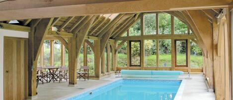 Piscine couverte