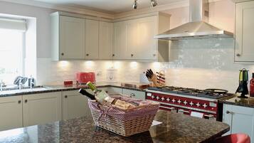 Dishwasher, high chair