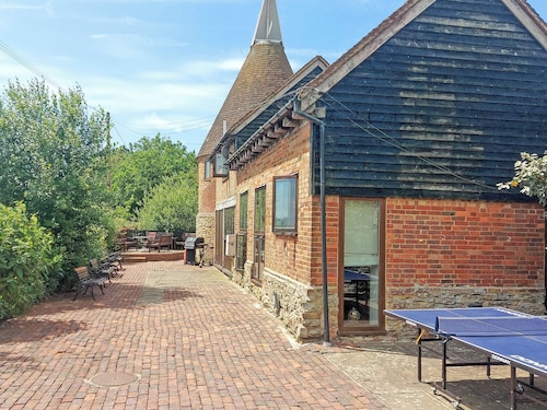 Thornsdale Oast House