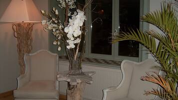 Sala de estar en el lobby