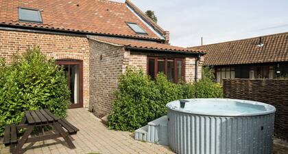 3 bedroom accommodation in Catfield