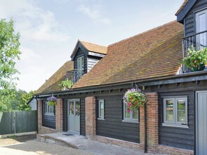 Exterior - 2 bedroom accommodation in Pembury, near Tunbridge Wells (Pembury, near Tunbridge Wells)