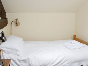 3 bedrooms, free WiFi, bed sheets