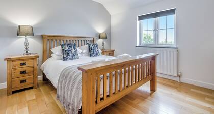Home Park Farm Cottages B